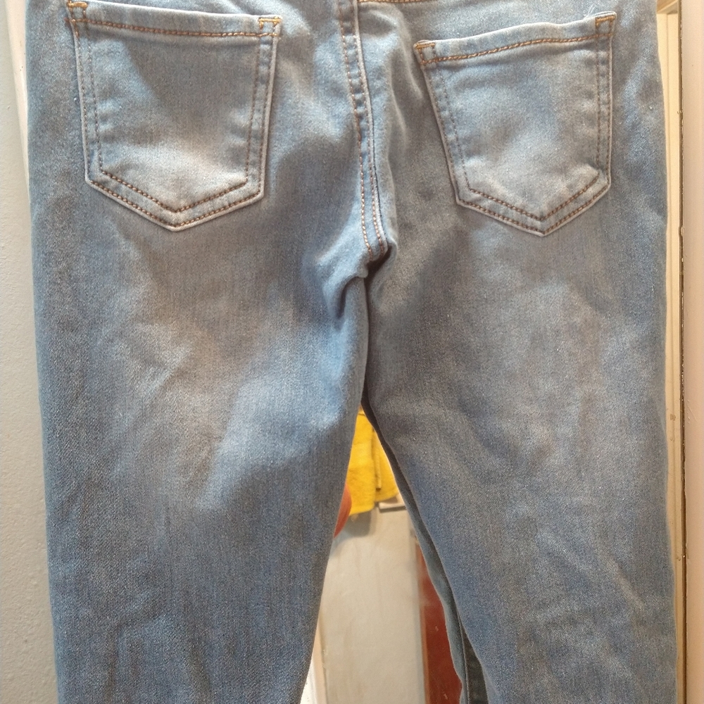Jeans - Picture 2 of 4